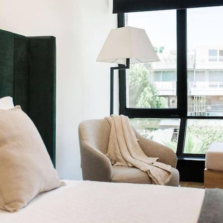 2 Sidebyside Suites In Athens Riviera By The Olon Exteriör bild